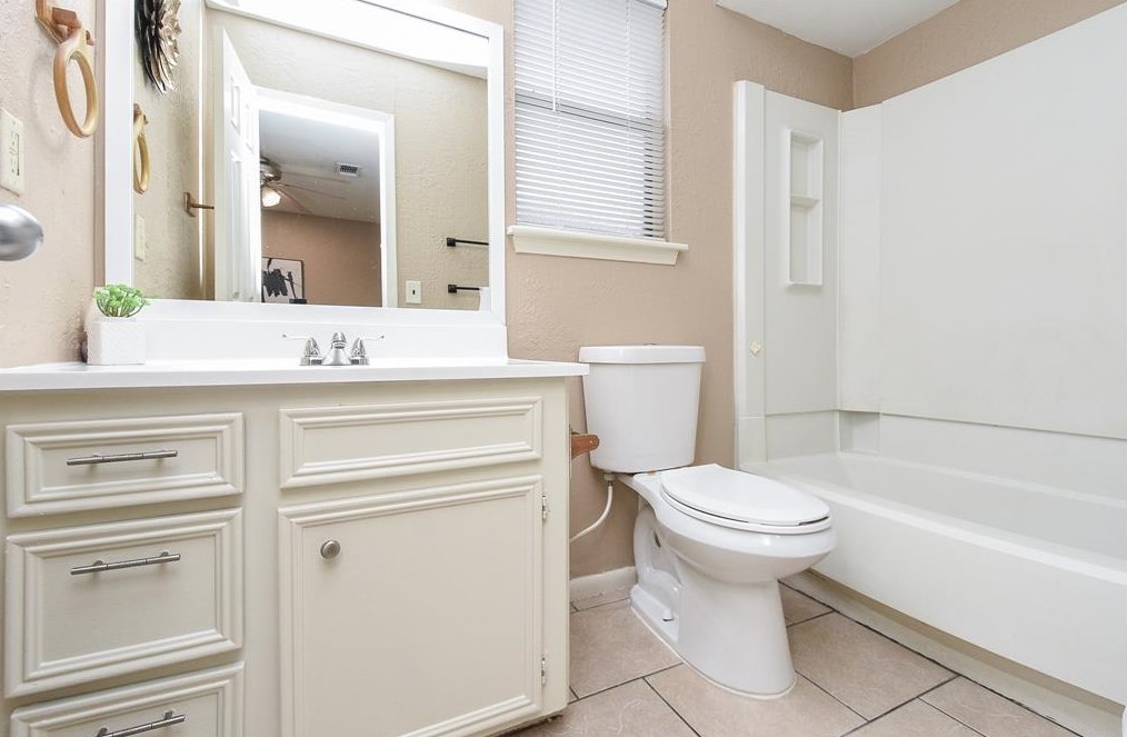 2711 Meandering Trl, Humble TX 77339-1031 exterior