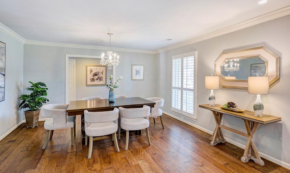 10710 Tupper Lake Dr, Houston TX  77042-1443 exterior