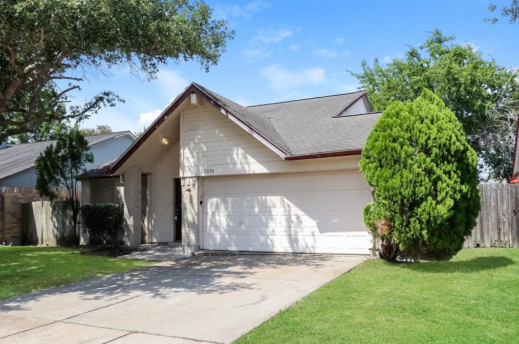 2048 Hickory Glen Dr, Missouri City, TX 77489-2907