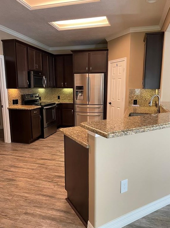 1409 Marsala Dr, Pearland TX  77581-5252 exterior