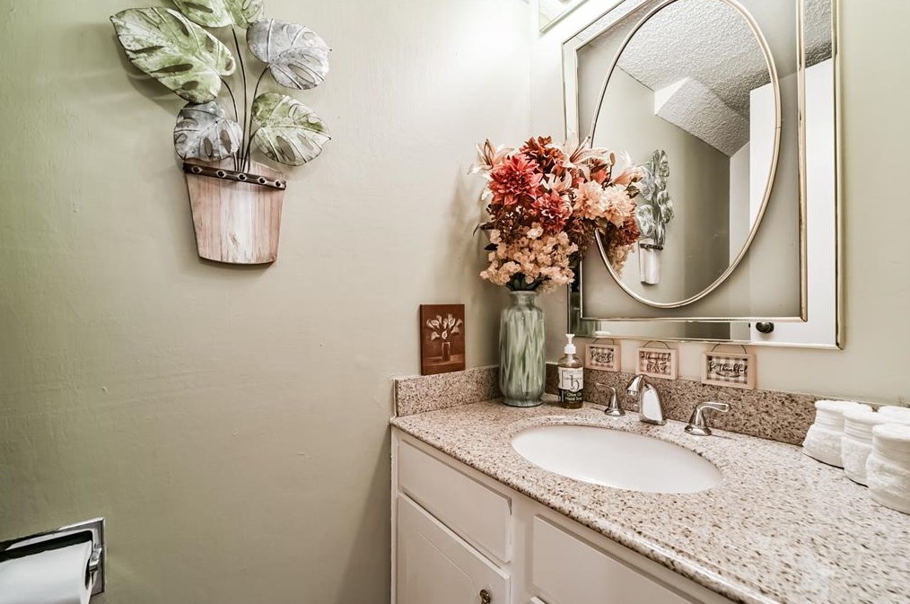 2335 Triway Ln, Houston TX 77041-7418 exterior