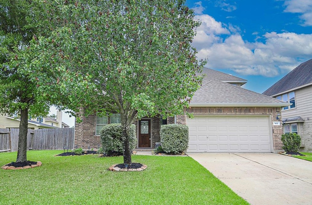 3611 Cottage Manor Ln, Katy TX  77494-0700 exterior