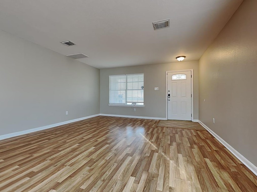 15707 Western Skies Dr, Houston, TX 77086