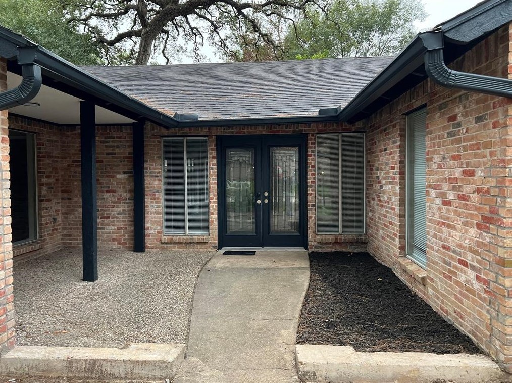 16911 Summit Oaks Ln, Spring TX  77379-4534 exterior