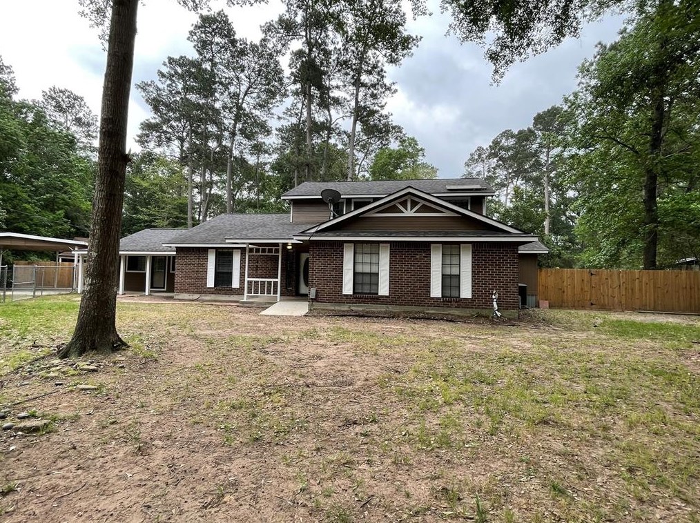 17876 Simon Ct, Conroe, TX 77302