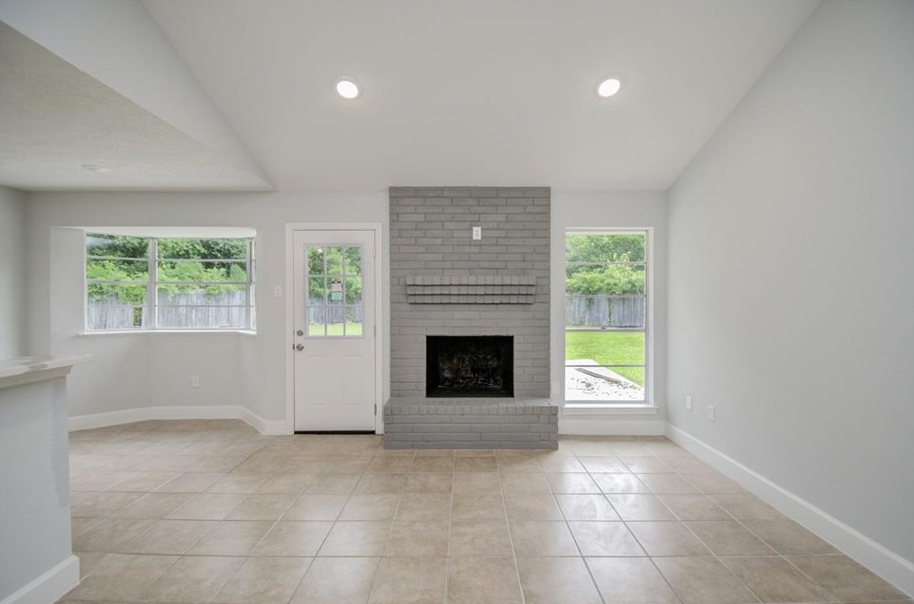 8642 Vly Ct, Houston TX exterior