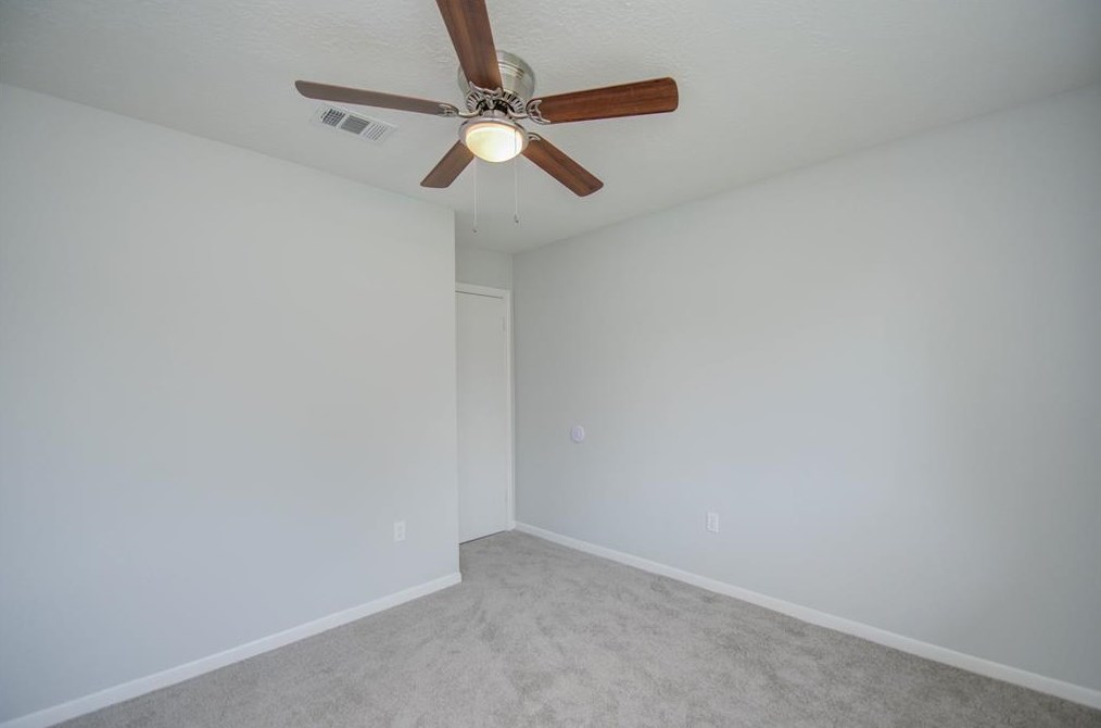 8642 Vly Ct, Houston TX exterior