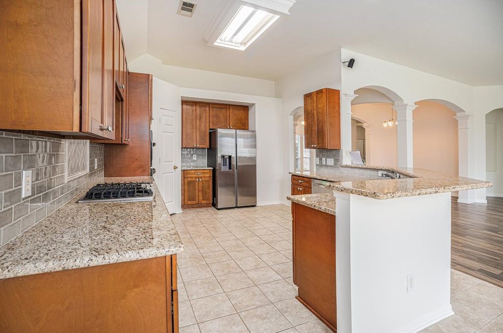 2007 Prt Brg Ln, League City TX  77573-4607 exterior