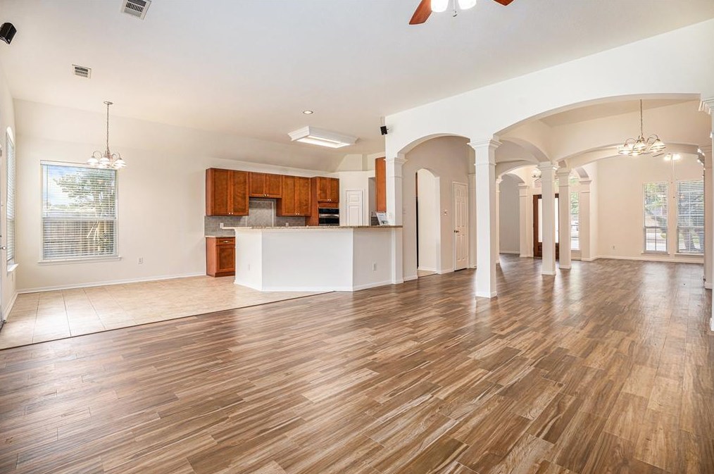 2007 Prt Brg Ln, League City TX  77573-4607 exterior