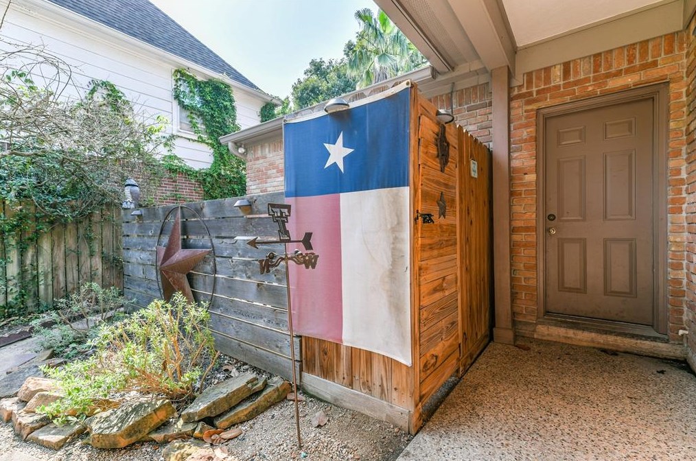 8418 Atascocita Lk Way, Humble TX 77346-1785 exterior