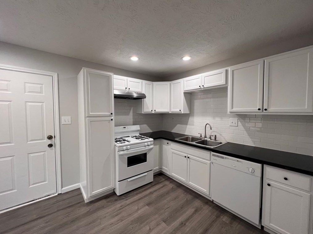 3207 Bennington St, Houston, TX 77093
