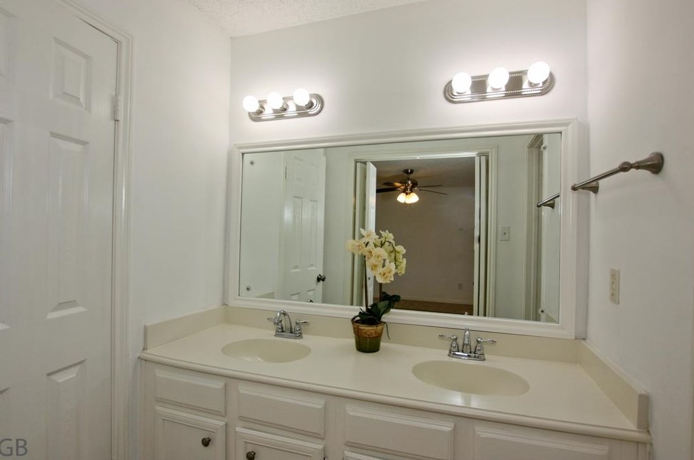 3142 Mosby Dr, Sugar Land TX  77479-1615 exterior