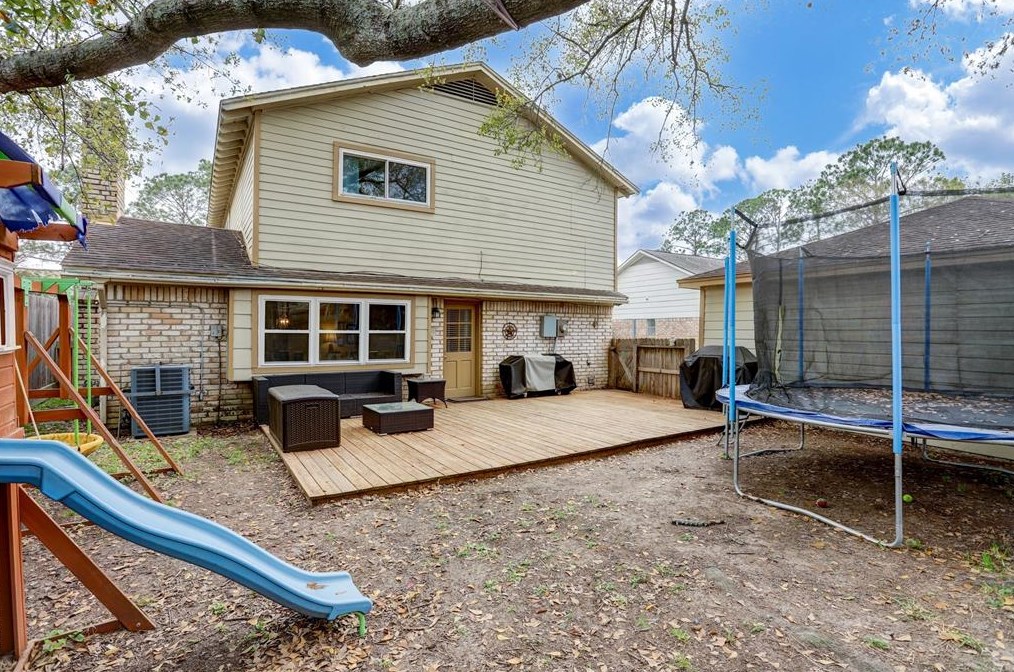 12210 Whittington Dr, Houston TX  77077-4841 exterior