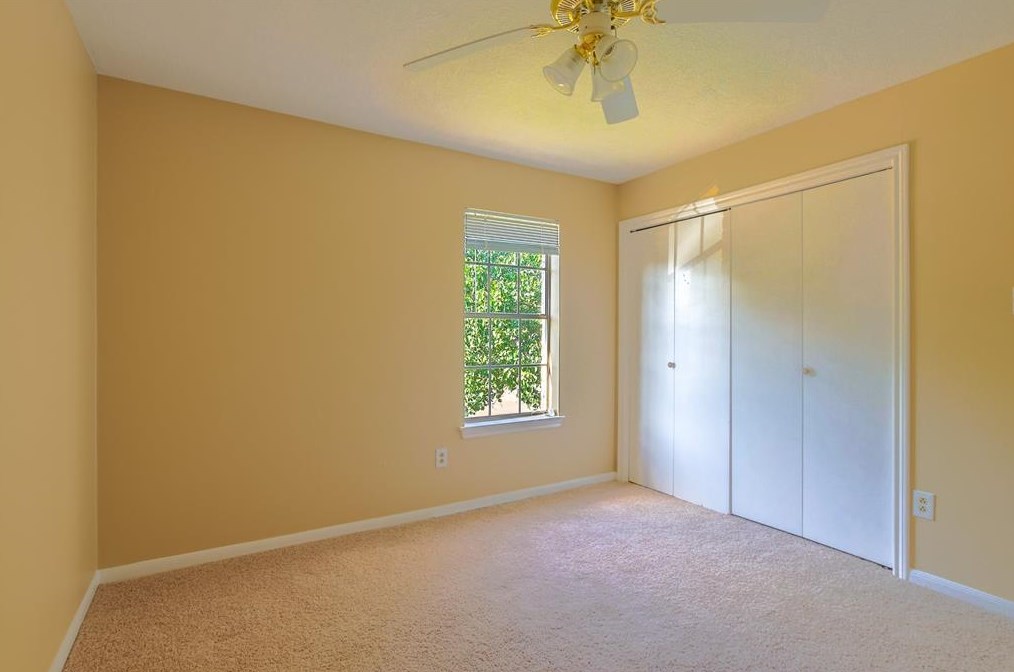 7823 Secretariat Ln, Houston TX  77071-3013 exterior