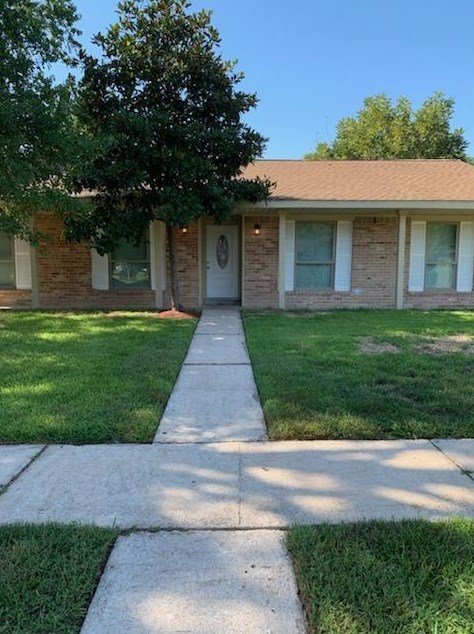 703 Reseda Dr, Houston, TX 77062