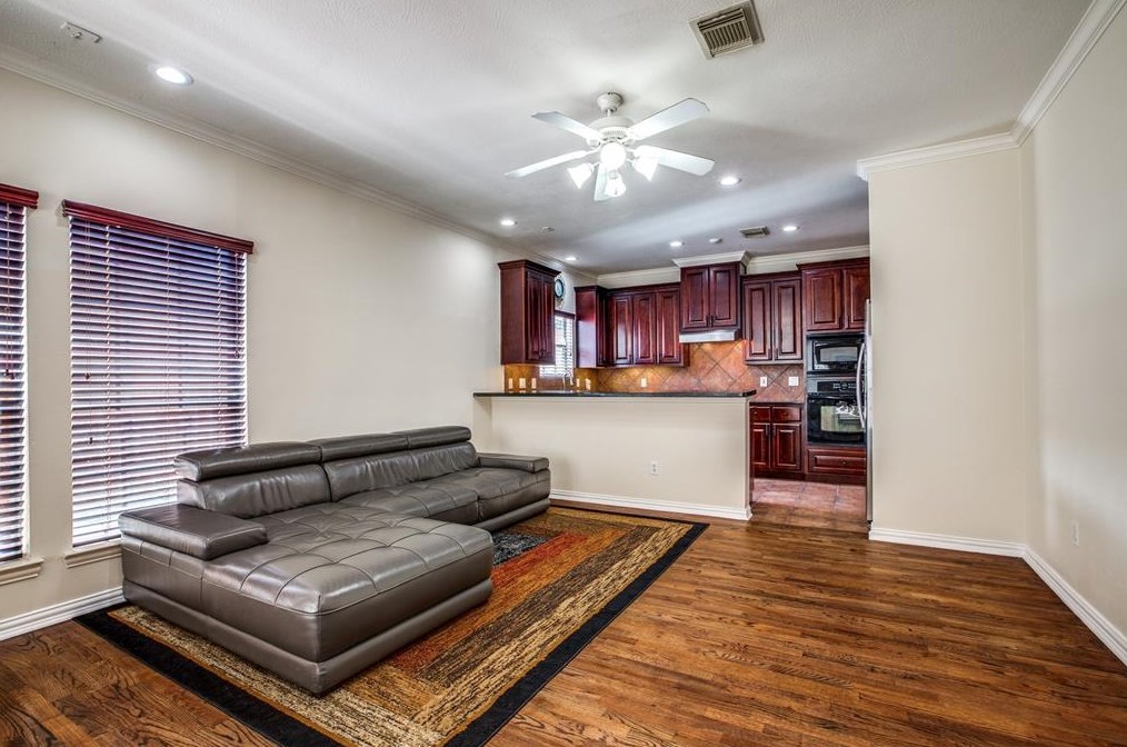 5935 Turtle Beach Ln, Houston, TX 77036