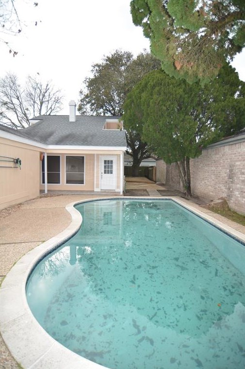 7010 Camino Verde Dr, Houston, TX 77083