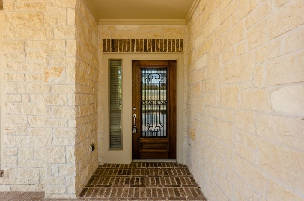 5226 Pebble Bluff Ln, Sugar Land, TX 77479