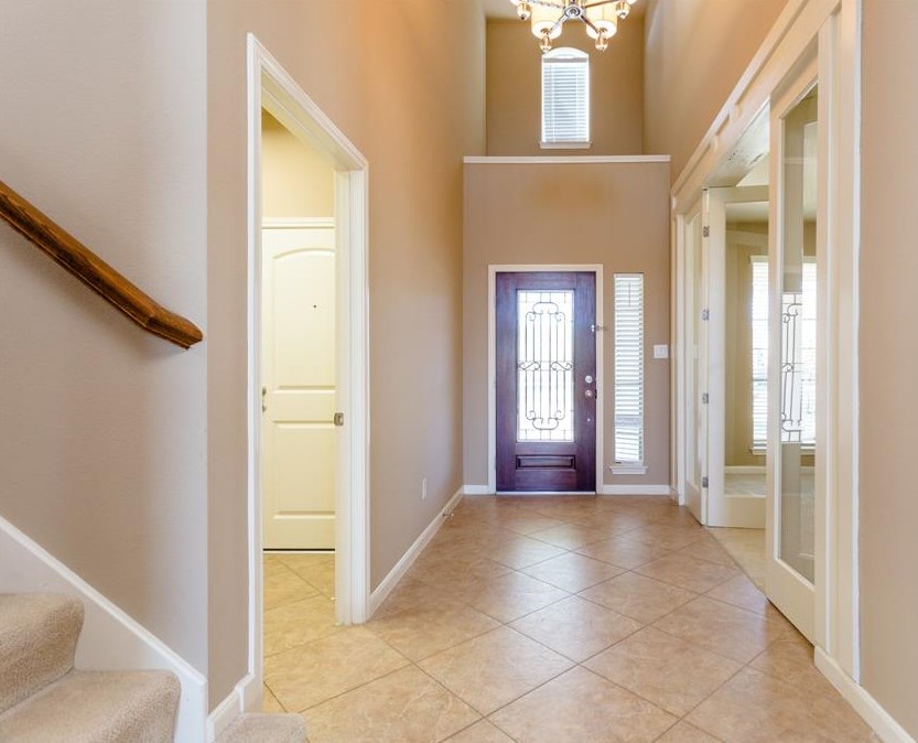 5226 Pebble Bluff Ln, Sugar Land TX  77479-3392 exterior