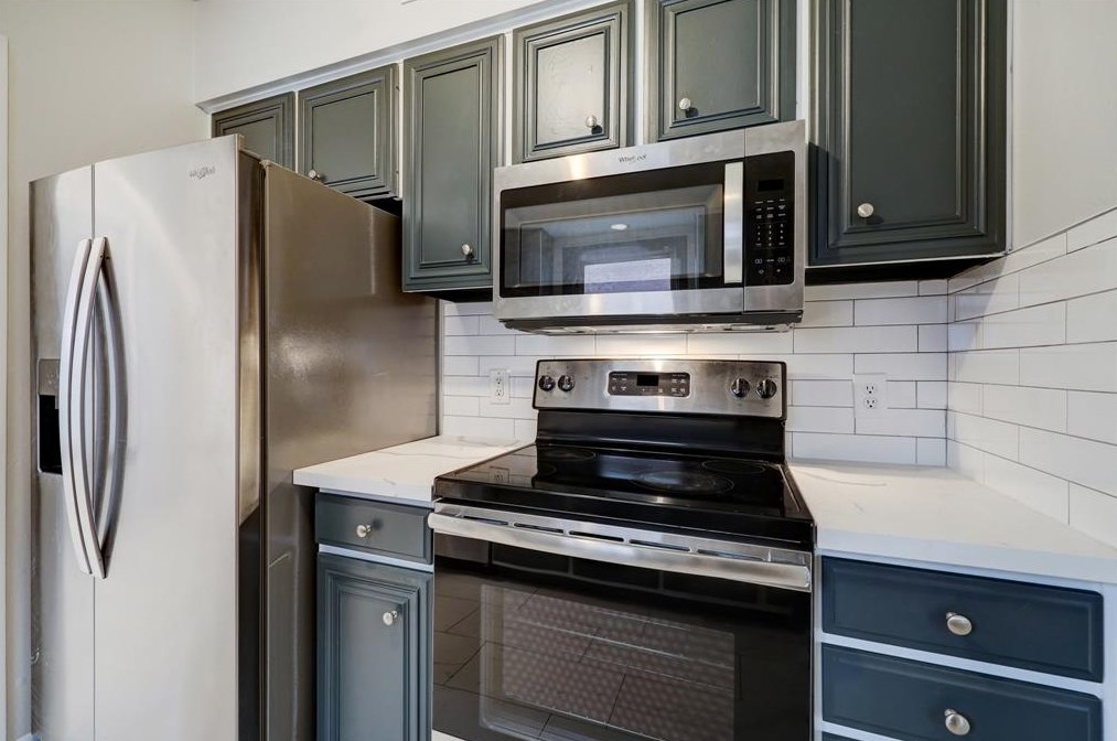 1608 Bonnie Brae St, Houston TX  77006-5219 exterior