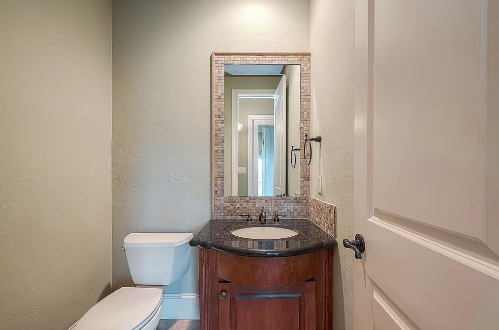 14302 Heidi Oaks Ln, Humble TX 77396-3498 exterior