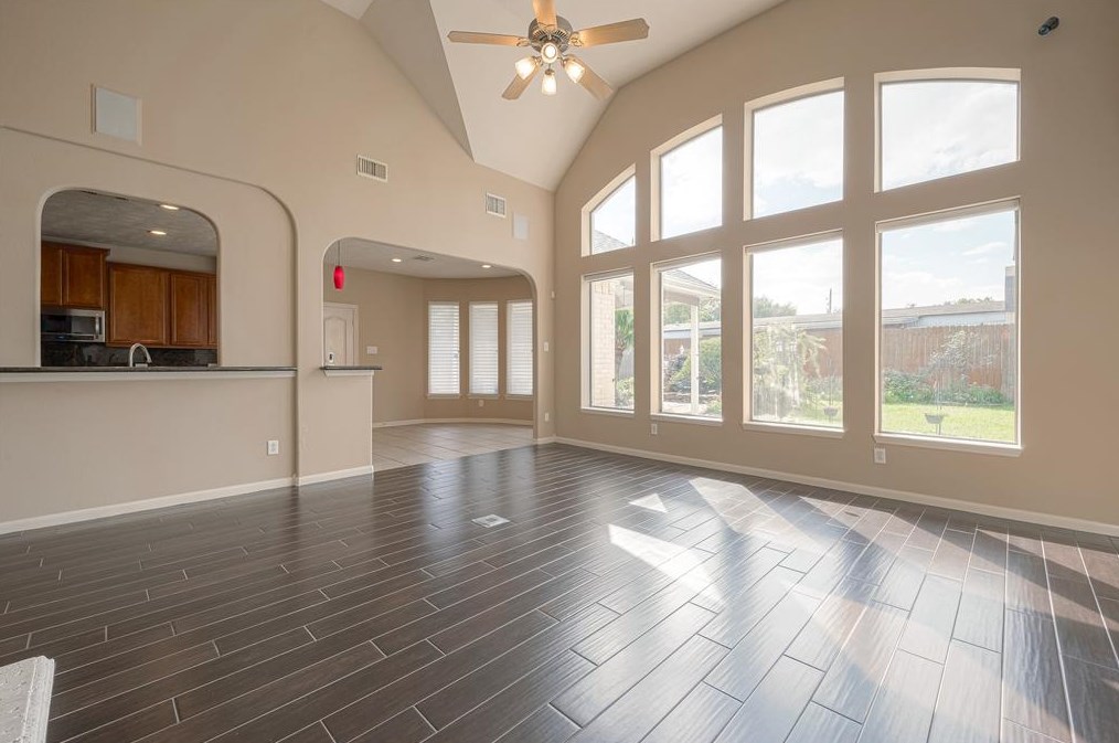 6703 Silver Shade Dr, Houston TX  77064-5538 exterior