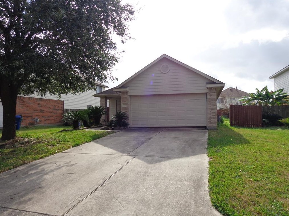 4434 Sprangletop Ave, Baytown, TX 77521-5536