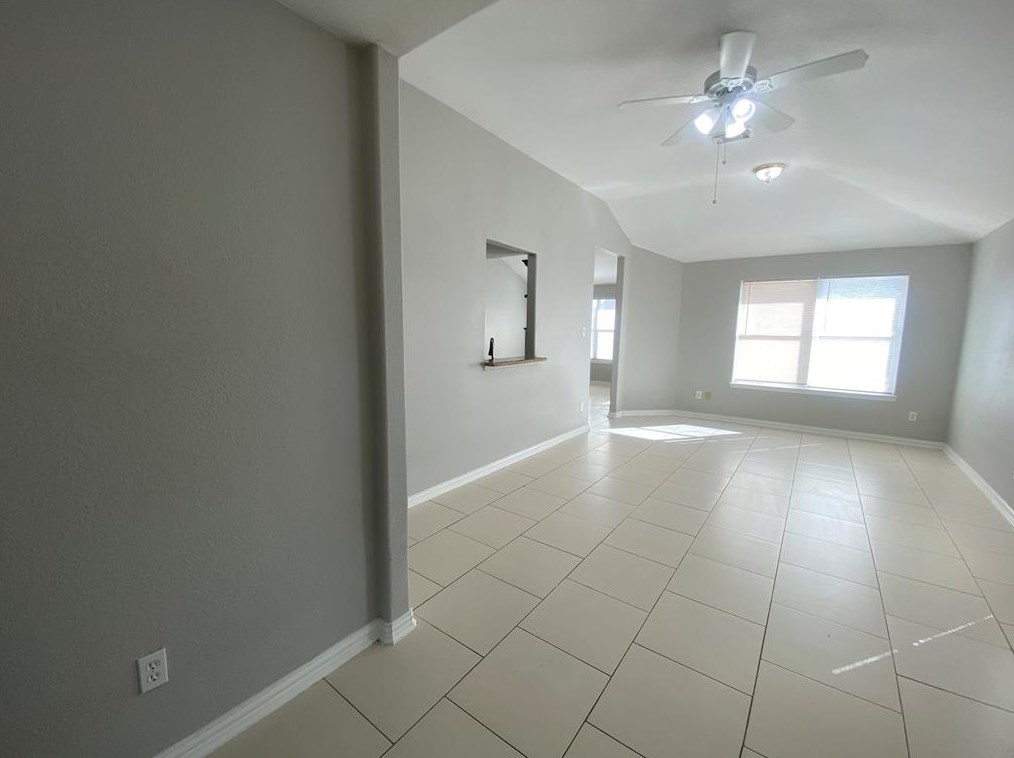 4046 Cary Creek Dr, Baytown, TX 77521