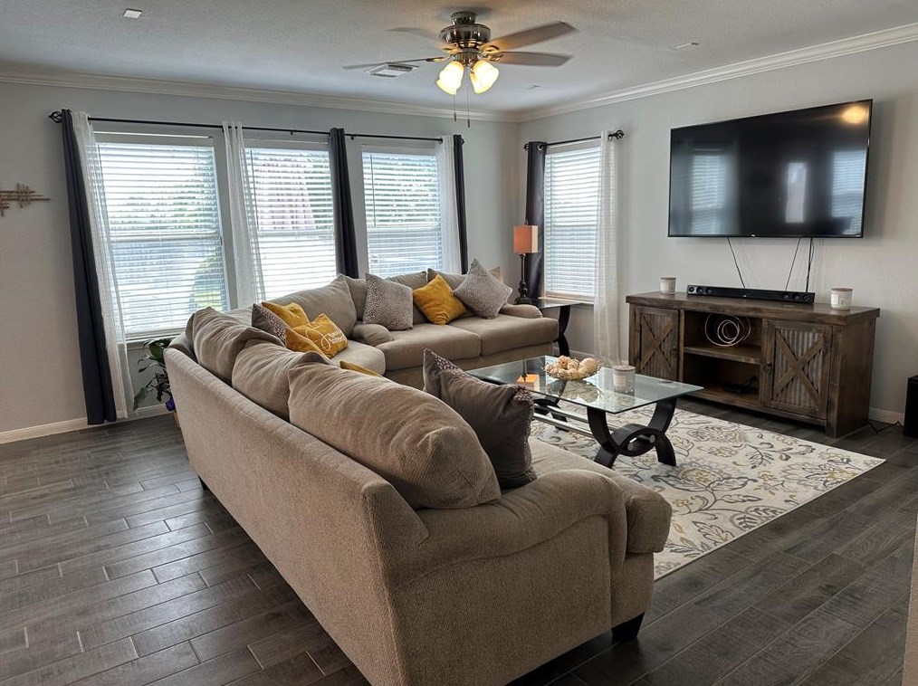 550 Silky Leaf Dr, Houston TX 77073-2832 exterior