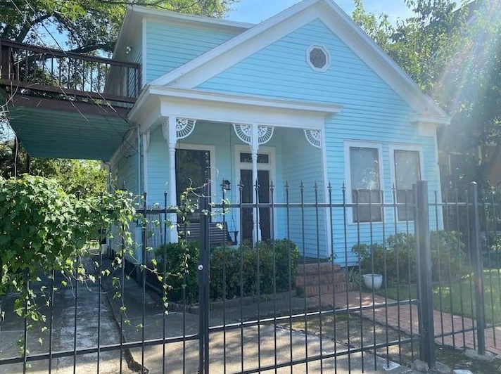 1807 State St, Houston, TX 77007