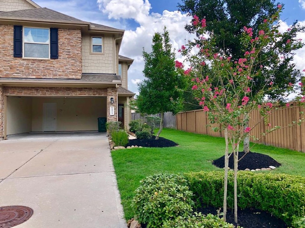 24515 Folkstone Cir, Katy TX  77494-7602 exterior