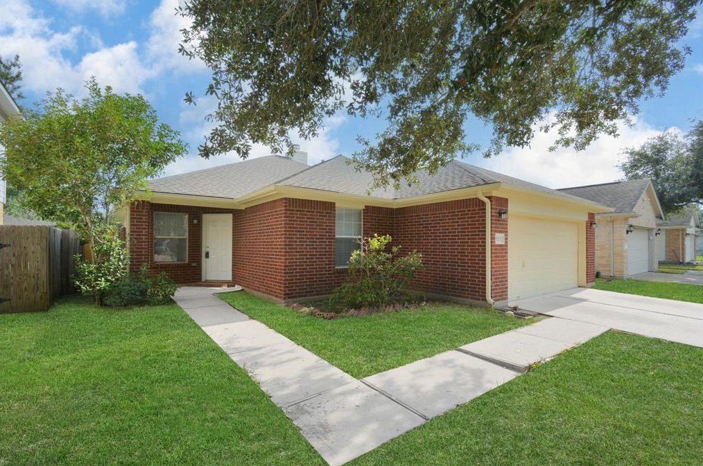 8211 Gaines Meadow Dr, Houston, TX 77083