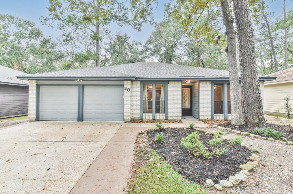 20 Tulip Hill Ct, Spring TX  77380-2709 exterior