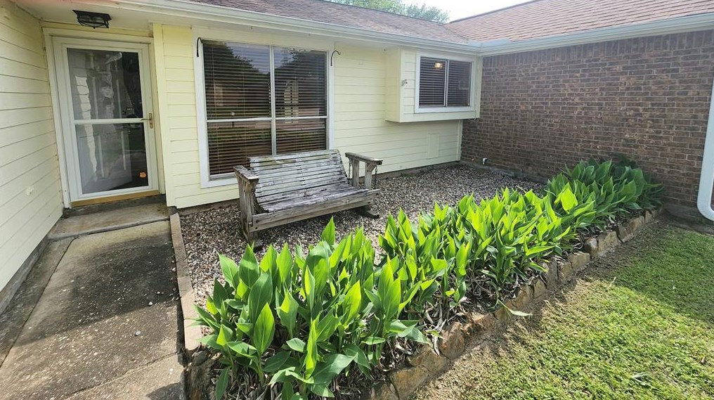 2609 Knoxville Dr, League City, TX 77573