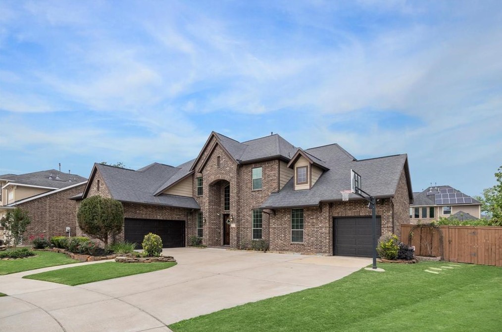 5335 Sloan Falls Ct, Sugar Land, TX 77479