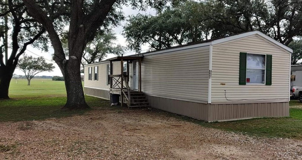 4021 Birch, Wallis, TX 77485