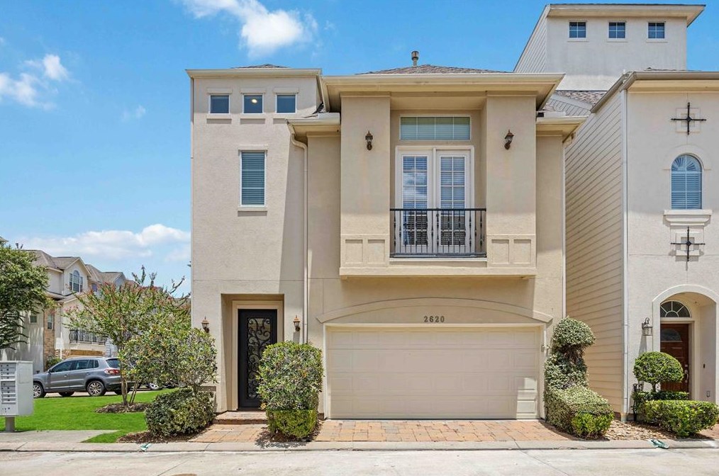 2620 Cheshire Oaks Dr, Houston, TX 77054-6004