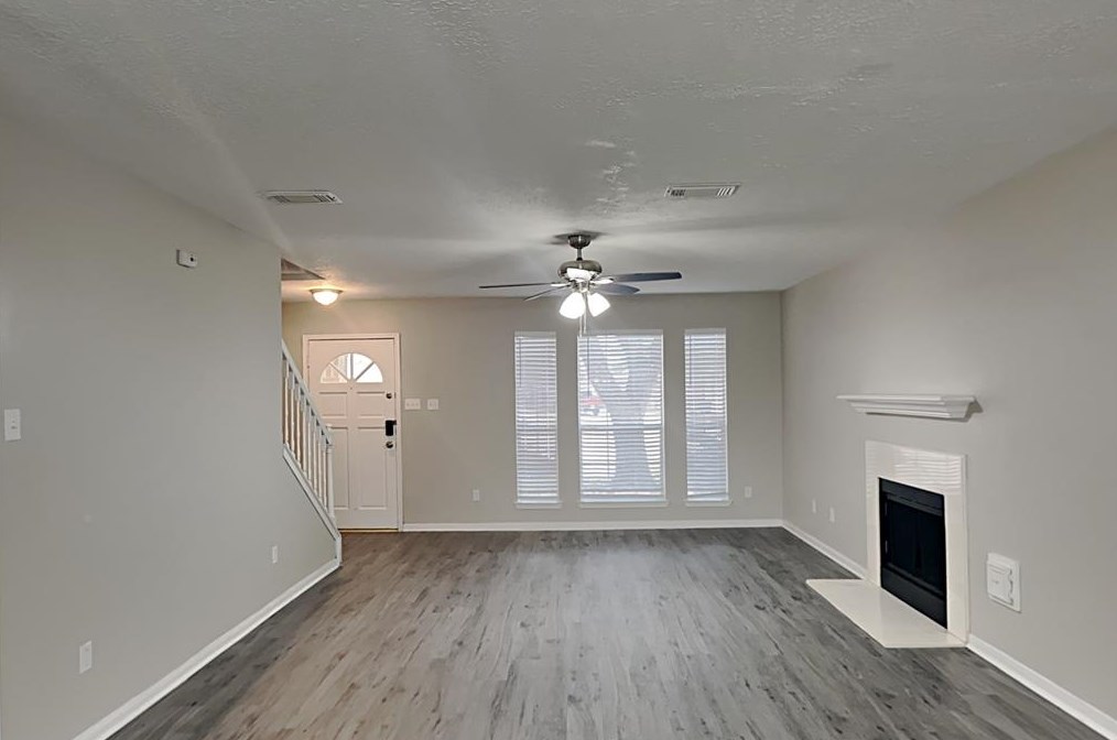 206 Smokey Hill Ct, Richmond, TX 77469
