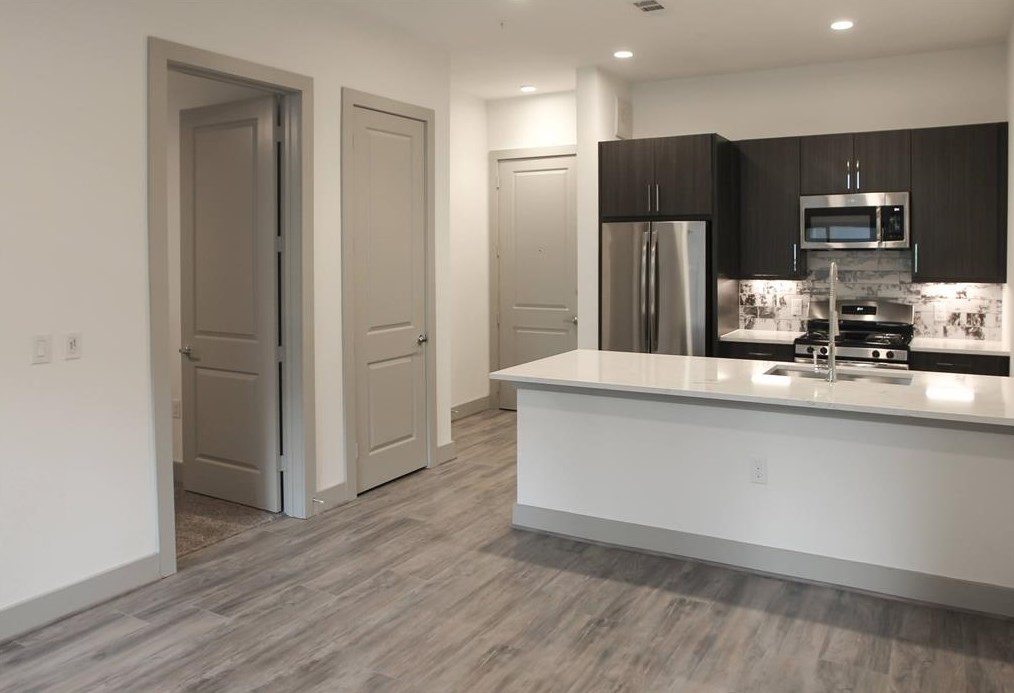 3030 Summer St #521, Houston, TX 77007