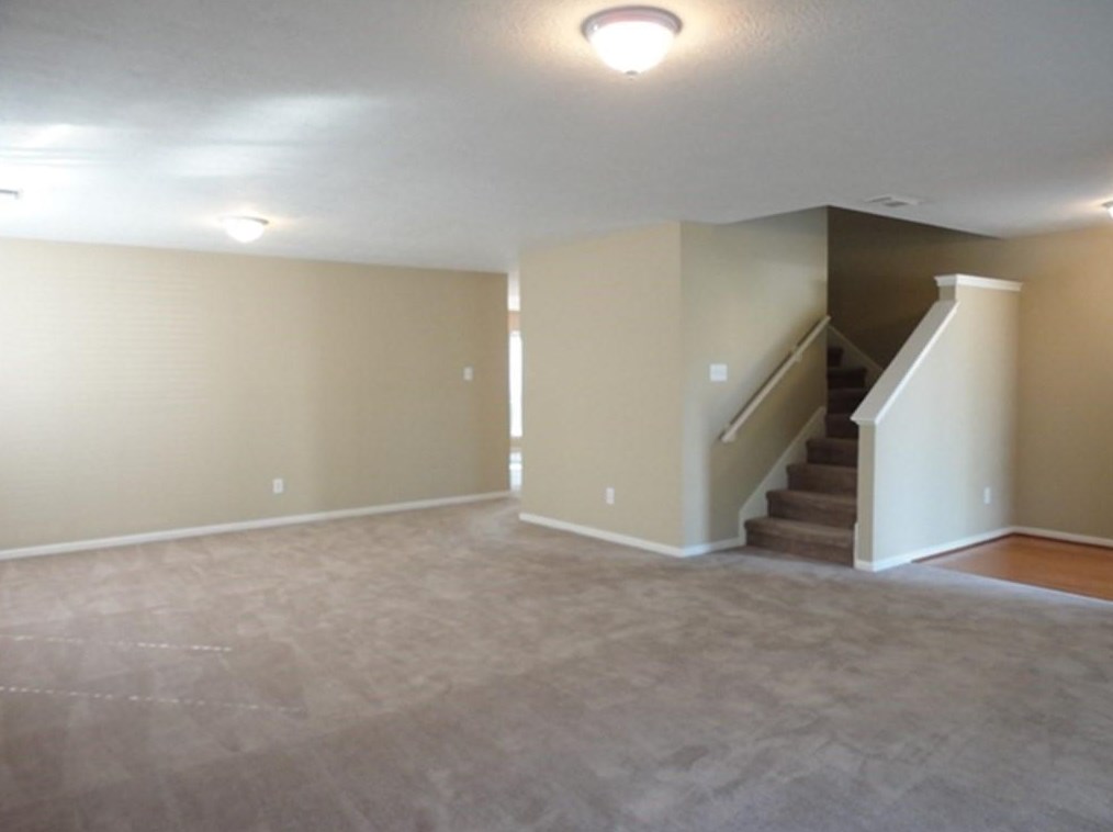 622 Oak Hill Dr, Kemah, TX 77565
