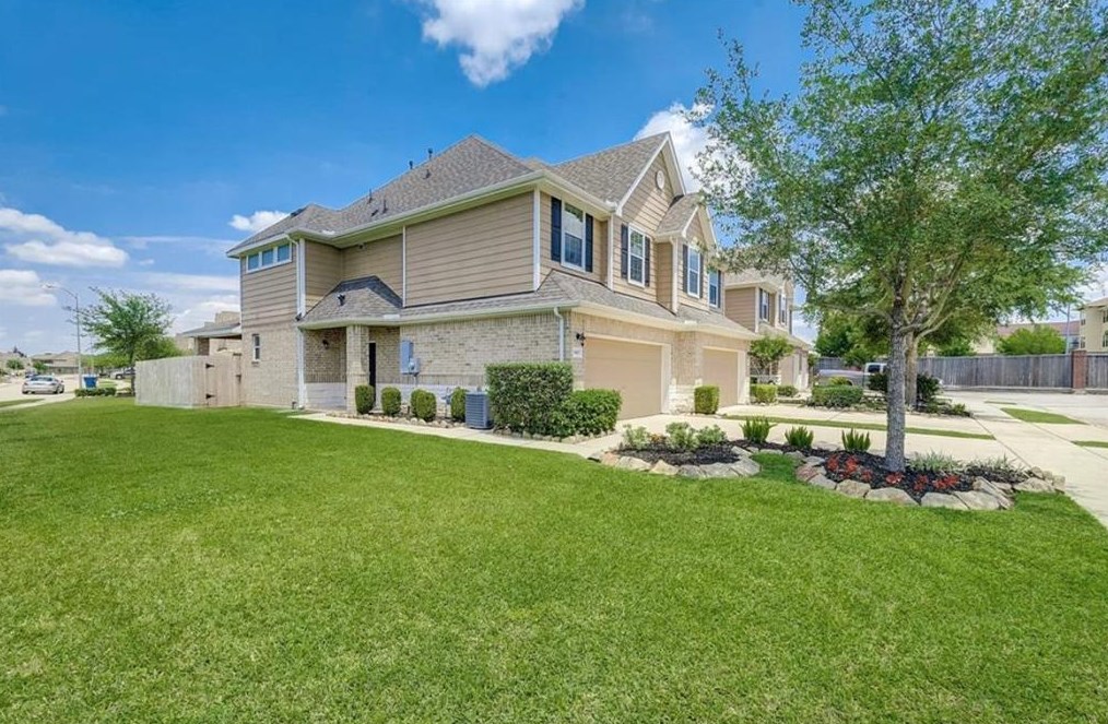 3915 Waterford Ct, Missouri City, TX 77459