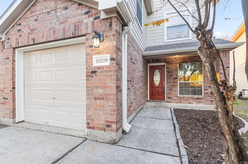 10209 Azalea Vlg, Houston, TX 77088