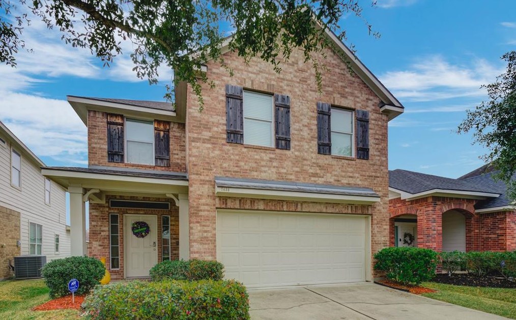 7438 Legacy Pines Dr, Cypress, TX 77433-2125