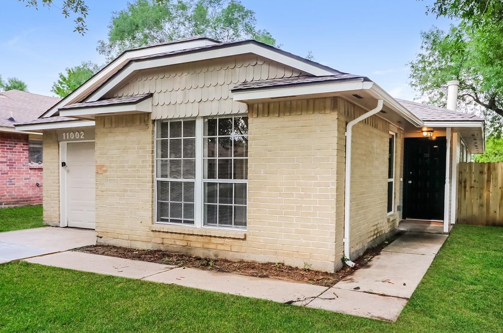 11002 Beaver Trail Dr, Houston, TX 77086-1419