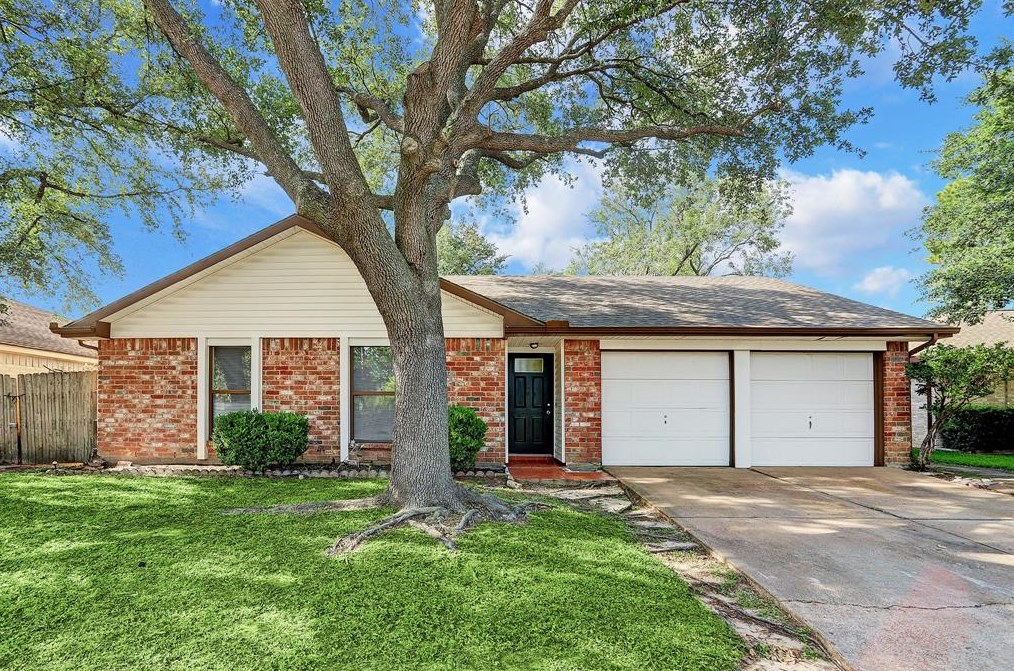 16314 Summer Dawn Ln, Houston, TX 77095