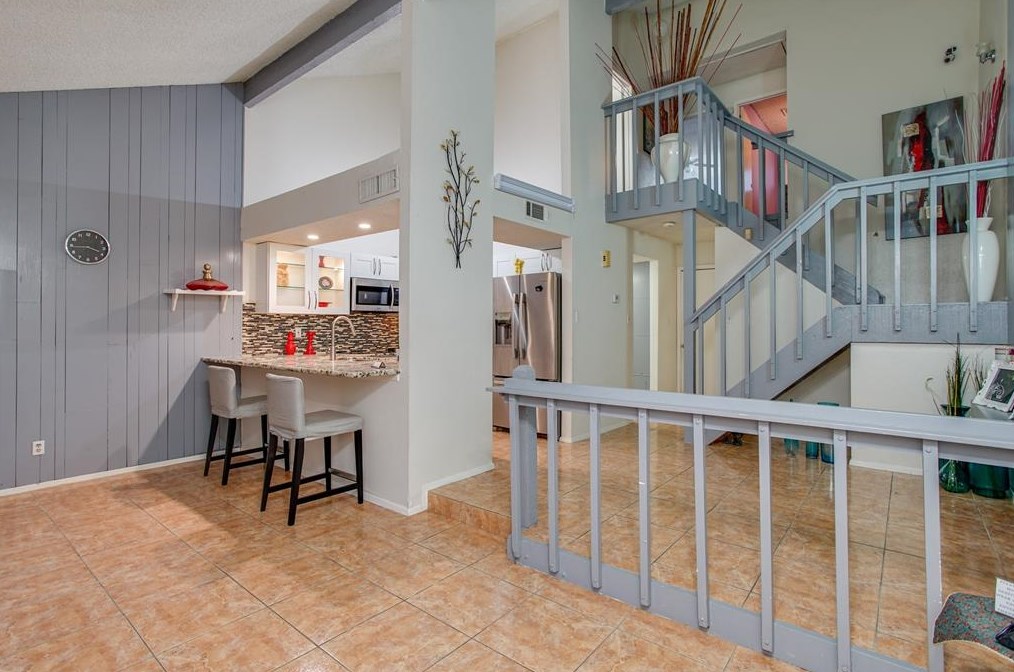 6825 Greenway Chase St, Houston TX  77072-2147 exterior