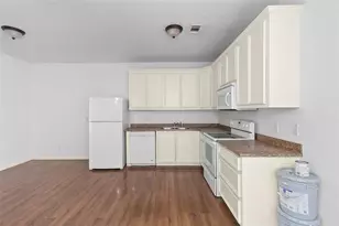 409 Beto St, Huntsville, TX 77340 - Photo 18