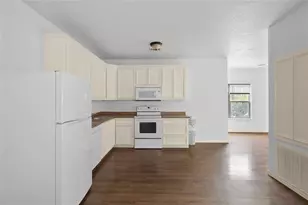 409 Beto St, Huntsville, TX 77340 - Photo 20