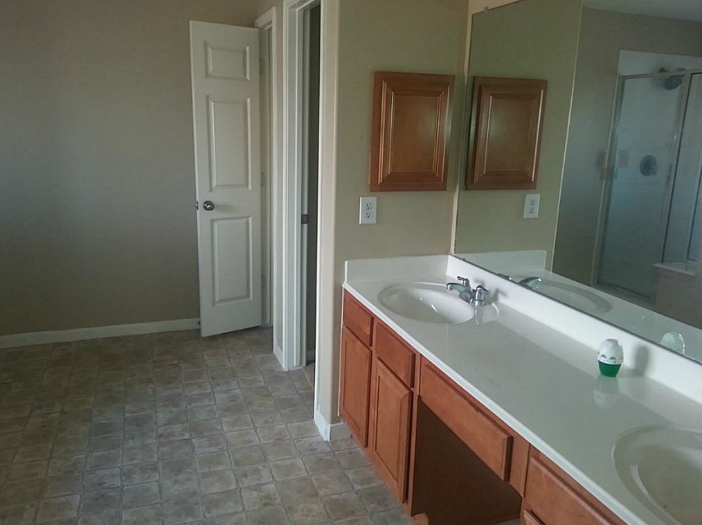 15103 Vincennes Oak St, Cypress TX  77429-7635 exterior