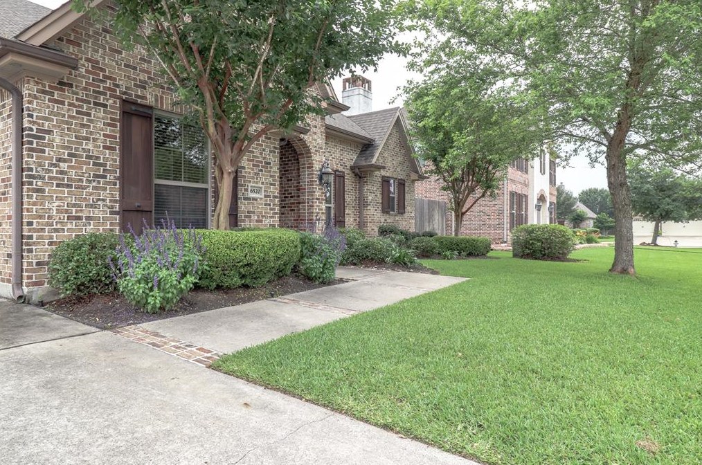 6520 Truxton Ln, Beaumont, TX 77706-6724